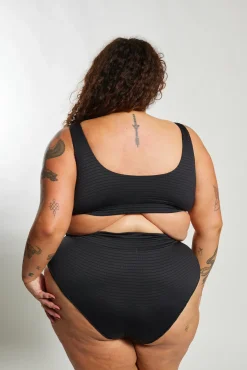 Inknown Swim Gia Bikini Top Curve - Black Runch
