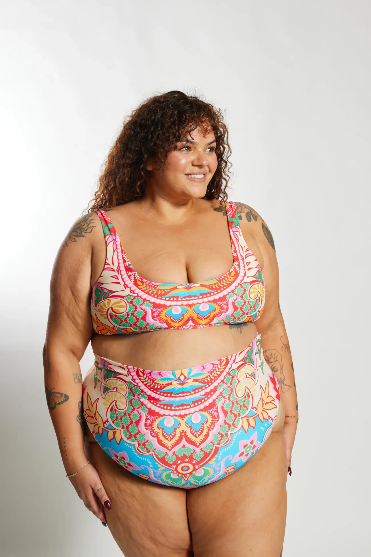 Inknown Swim Gia Bikini Top Curve - Infamous Carnival