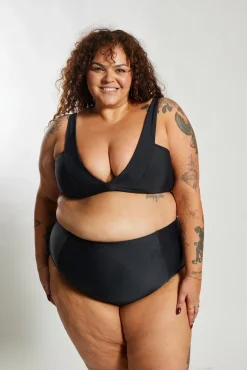 Inknown Swim Lola Bikini Top Curve - Black on Black