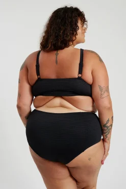 Inknown Swim Lola Bikini Top Curve - Black Runch