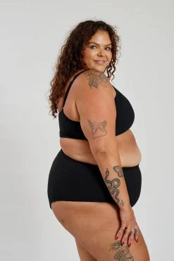 Inknown Swim Lola Bikini Top Curve - Black Waffle
