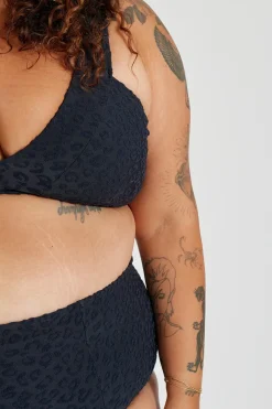 Inknown Swim Lola Bikini Top Curve - Textured Leopard Charcoal